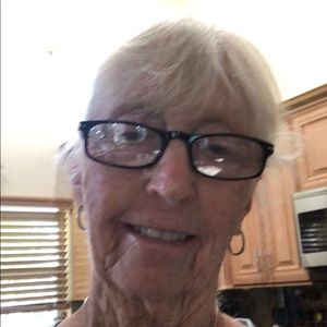 Meet your Posher, Carol